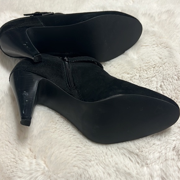 Alfani Suede Booties 8.5 - Picture 4 of 4